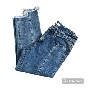 LAP Los Angeles Project Cropped Jeans Blue Denim Size 28” Straight Leg Raw Hem
